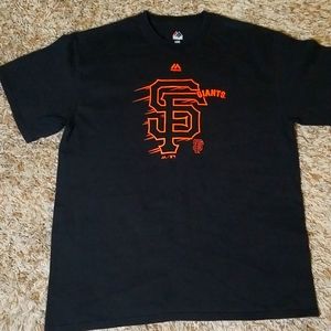 7S3.  San Francisco Giants shirt (mens)